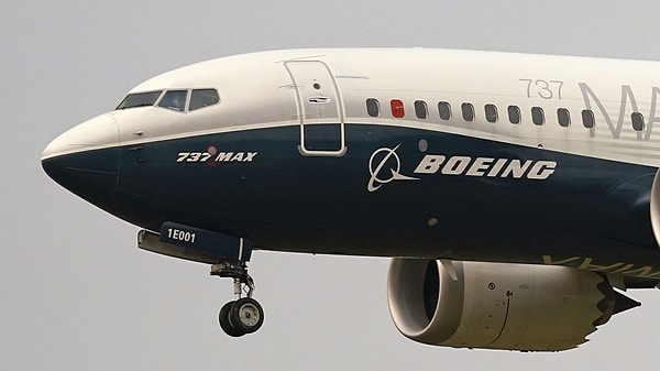 5 yıl önce yine Boeing şirketinin karıştığı 737 Max kazasında toplam 346 kişi hayatını kaybetmişti. ABD Adalet Bakanlığı, Boeing'in iki farklı kazanın ardından yargılanabileceğini açıklamıştı.