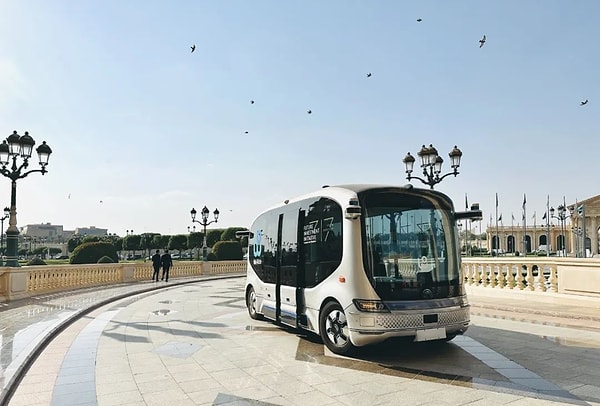 WeRide Robobus, halka açılmadan önce Guangzhou, Zhengzhou ve Nanjing gibi şehirlerde bir yılı aşkın süredir yol testlerinden geçti.