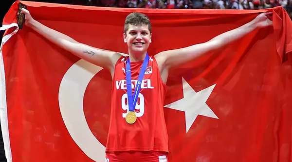 İki voleybolcumuzun olduğu listenin tamamı ise şu şekilde oldu: