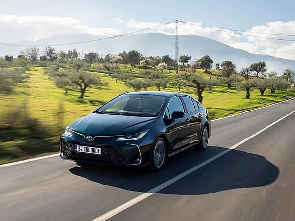 Toyota Yenilenen Corolla Hybrid Fiyat Listesi Ocak 2025