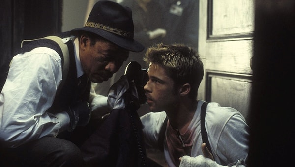 Başrolünde Brad Pitt ve Morgan Freeman'ın yer aldığı film, 1995 yılında vizyona girmiş ve çok beğenilmişti.