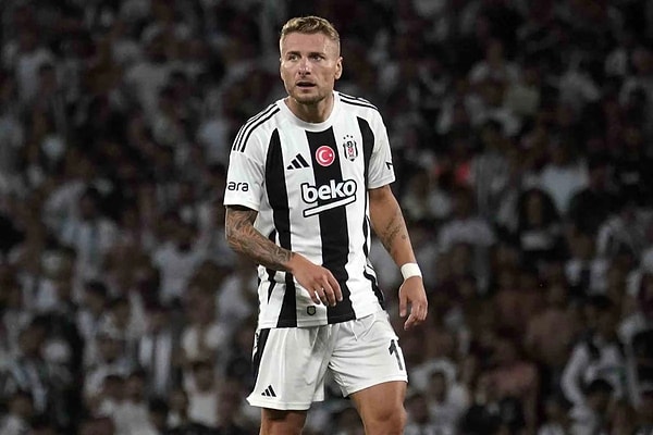 Beşiktaş'ta adı transfer iddialarıyla anılan isimlerin başında Ciro Immobile geliyor. Immobile için ülkesi İtalya'dan ilgi olduğu iddia edildi.