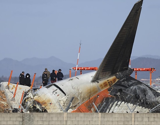 Boeing Responds After Tragic Crash of 737-800 in South Korea Claims 177 Lives