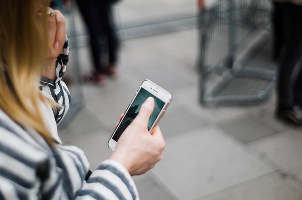 ''Yaklaşık 5 saat boyunca beni telefonda tuttular, eşimi telefonla aradılar. Eşimle konuştuğumda jandarmalarının evde olduğunu ve çay ikram ettiğini söyledi. Gözümle görmek için köye giderek bakmak istedim. Köyün girişinde beklememi jandarmaların gelerek beni oradan alacaklarını söylediler. 2 saat bekledikten sonrasa eve gidip baktığımda evde jandarmalar yoktu. Eşime sorduğumda kendisini arayan şahısların evde jandarma olduğunu söylemesini istedikleri için evde jandarma olduğunu söylemiş."