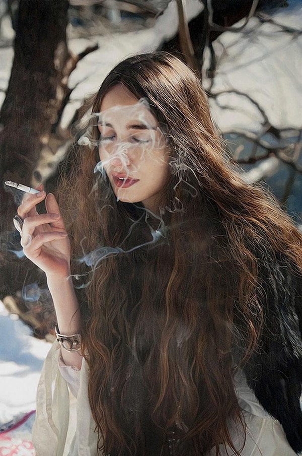 Yigal Ozeri’s Simplicity and Beauty