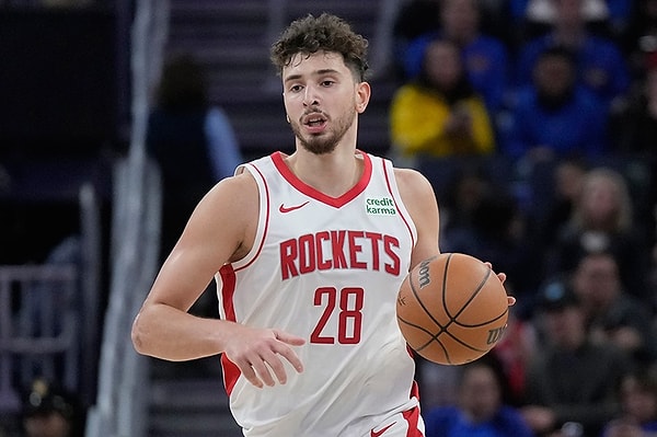 NBA’deki dördüncü sezonunu geçiren Houston Rockets’ın genç yıldızı Alperen Şengün All-Star oylamasında Batı Konferansı forvetleri arasında 6. sırada yer aldı.