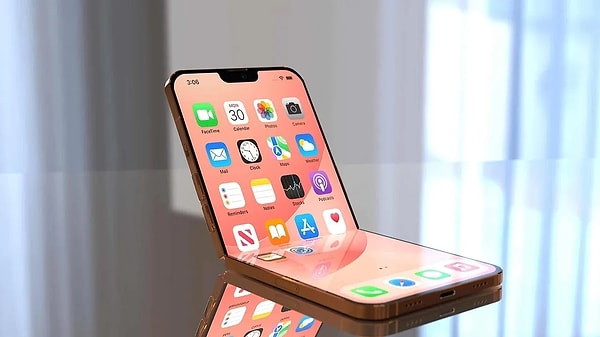 Apple is preparing to step into the foldable phone market.