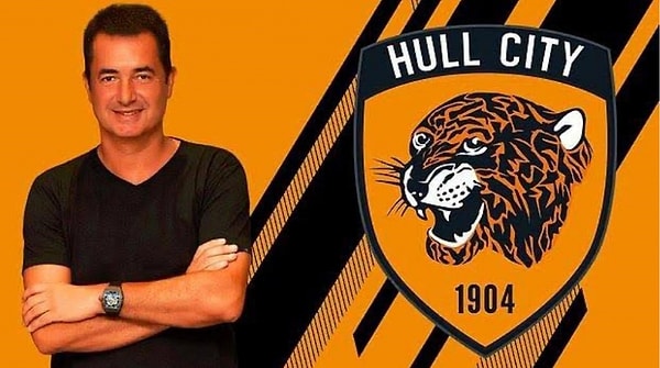 Acun Ilıcalı'nın sahibi olduğu Hull City, Leed United ile bugün (4 Ocak) maça çıkacak. Söz konusu karşılaşma öncesinde Hull City sosyal medya hesabında yapılan bir paylaşım ise yanlış anlaşılmalara yol açmıştı.