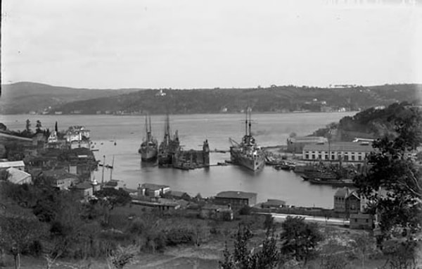 27 Ekim 1914’te Osmanlı filosu Karadeniz’e açıldı. Yavuz, Sivastopolu’yu; diğer gemiler ise Kefe, Naurosis ve Odessa limanlarını bombaladı. Bu saldırılar Osmanlı Devleti’nin 1. Dünya Savaşı’na resmen dahil olmasını sağladı. Böylece Yavuz Sultan Selim savaşın en önemli figürlerinden biri haline geldi.