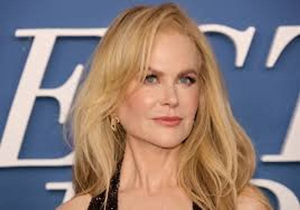 1989 yılında 'Ölüm Sessizliği' filmiyle ilk önemli çıkışını yakalayan Nicole Kidman, ilerleyen yıllarda yer aldığı yapımlardaki başarılı oyunculuğu ve büyüleyici güzelliğiyle kısa sürede şimdiki ününe kavuşmuştu.