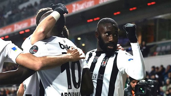 Ajansspor'un Yunanistan'dan derlediği habere göre Arthur Masuaku'yu Atina takımlarından AEK kadrosuna katmak için girişimlere başladı.