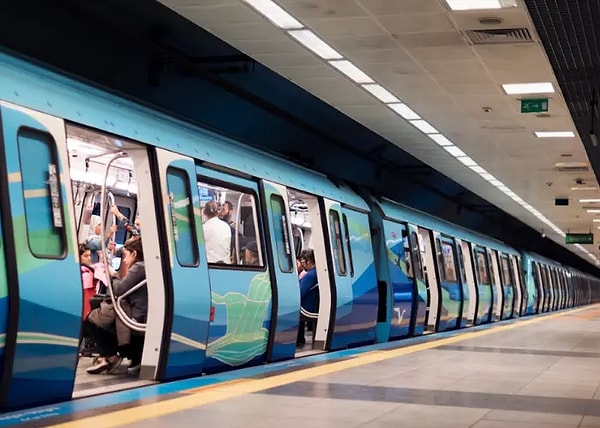 Cam tünel İstanbul Boğazı’nın altındaki deniz yaşamını izleyerek seyahat etmek isteyenler için güzel bir fantezi olarak kaldı kısacası. Ama belki de gelecekte teknolojinin gelişimiyle bu hayal gerçeğe dönüşebilir. Kim bilir...