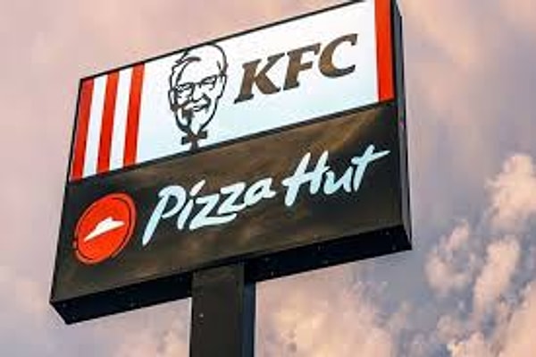 Fesih, Türkiye'deki 283 KFC ve 254 Pizza Hut restoranını etkilerken, açıklamada Yum! Brands, bu restoranların en azından geçici olarak kapanmasını beklediklerini ifade etti. Yum! Brands açıklamasında "Türk tüketicilerinin sadakatine büyük önem verirken bölgeye olan bağlılığını sürdürüyor ve gelecekte mümkün olduğunca çok sayıda restoranı yeniden açmak için çalışıyor" denildi.