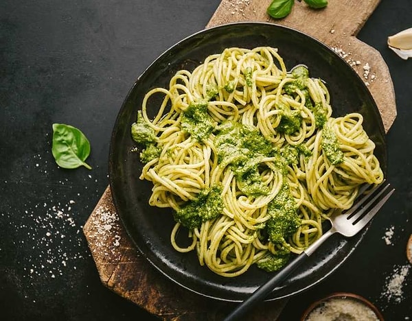 7. Pesto Soslu Makarna