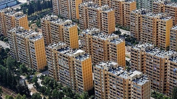 İstanbul Planlama Ajansı Başkanı Dr. Buğra Gökçe sosyal medya hesabından yaptığı açıklamada konut piyasasındaki sorunları ve çözüm önerilerini dile getirdi.