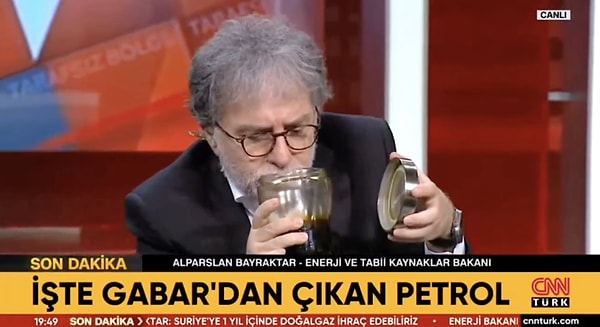 Enerji ve Tabii Kaynaklar Bakanı Alparslan Bayraktar'ı konuk eden Ahmet Hakan canlı yayında Gabar Dağı'ndan çıkan petrolü kokladı.