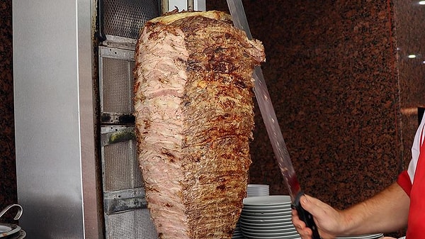 Paylaşamadığımız, milli değerimiz milli sevdamız olan döner, Almanya’nın da vazgeçilmez lezzeti.