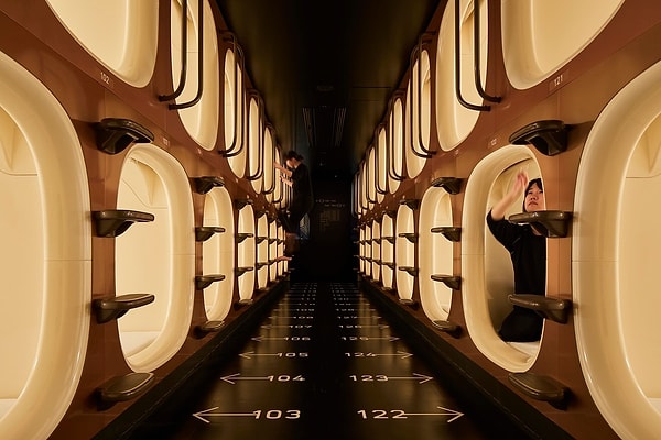 Staying at a hotel in Japan might feel like spending a night on a spaceship! Capsule hotels maximize limited space to provide guests with a comfortable and economical stay.