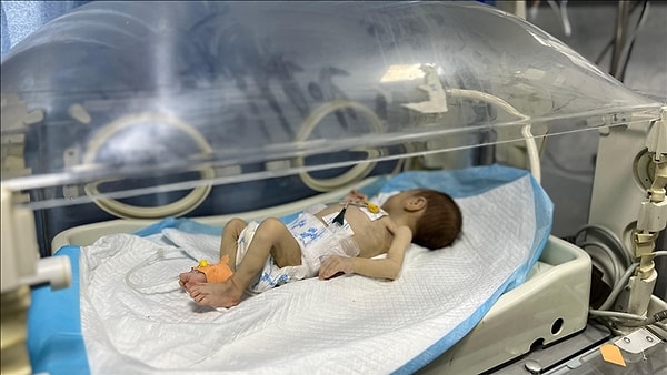 The Palestinian Ministry of Health in Gaza announced that a 35-day-old baby died from freezing temperatures.