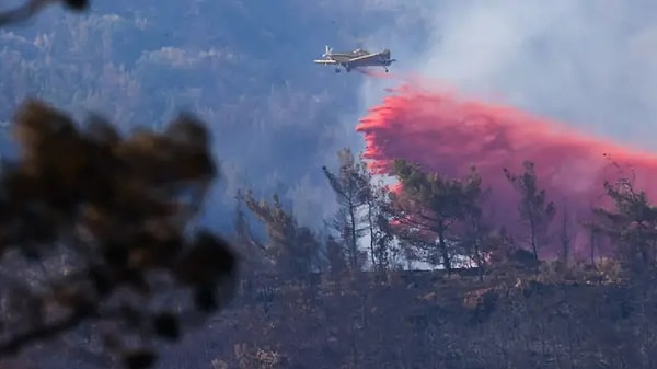 Ürünün parlak pembe rengi ise itfaiyeciler ve pilotlar için görsel bir rehber niteliğinde.