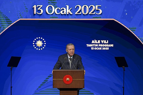 Aile ve Sosyal Politikalar Bakanlığı, 2025 yılının Aile Yılı olarak ilan edilmesi vesilesiyle dün bir program hazırladı.