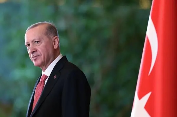 Erdoğan’ın milletvekilleriyle gerçekleştirdiği görüşmede süreçle ilgili olumlu değerlendirmelerin yanı sıra kaygıların da dile getirildiğini ifade etti.