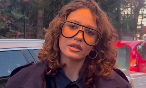 Sabah'tan Atakan Irmak'ın haberine göre, Serenay Sarıkaya'nın Adliye'de verdiği ifade ortaya çıktı. Sarıkaya'ya Mert Demir ile olan ilişkisine yönelik iddialar soruldu.