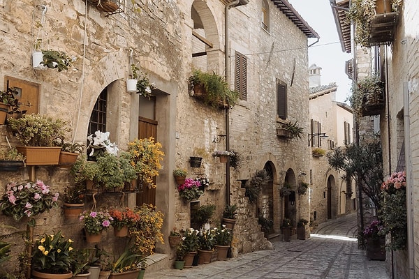 10. Spello, İtalya