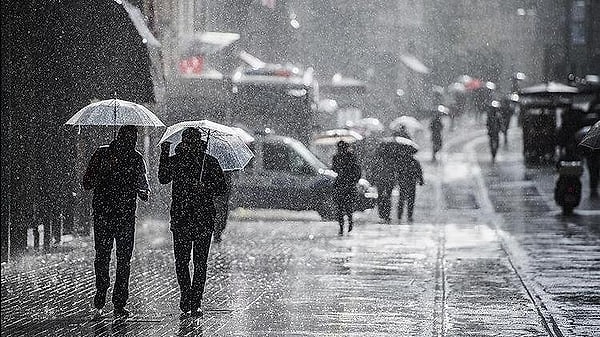 İstanbul'un geride bıraktığı sağanak yağışlar geri dönüyor.