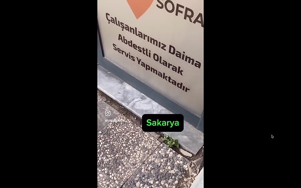 Çalışanlarının daima abdestli servis yaptıklarını belirten işletmenin bu kuralı pek çok kişiye garip geldi.