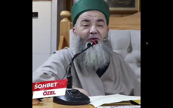 Cübbeli Ahmet ismiyle bilinen Ahmet Mahmut Ünlü de Suriyelilerin ülkesine dönüşü hakkında konuştu.