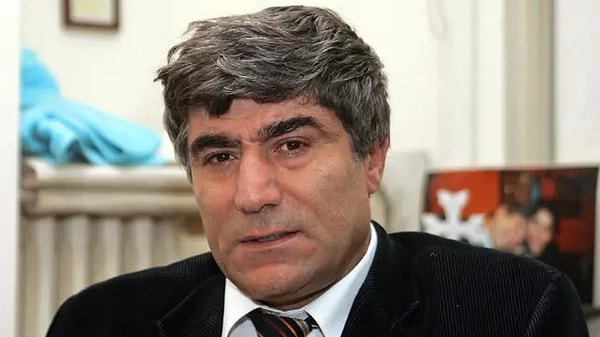 Hrant Dink, 2004 yılında “Türklüğe hakaret" suçlamasıyla yargılanmış ve bazı medya kuruşları tarafından hedef haline getirilmişti.