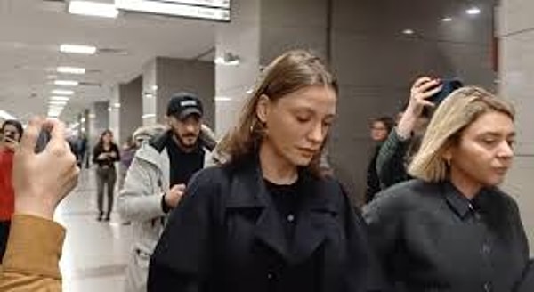 Soruşturma kapsamında geçtiğimiz günlerde ünlü oyuncu  Serenay Sarıkaya ifade vermişti.