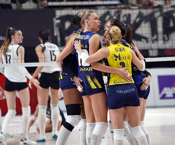 Fenerbahçe Kadın Voleybol Takımı, Sultanlar Ligi'nin 17. haftasında Beşiktaş'a konuk oldu.