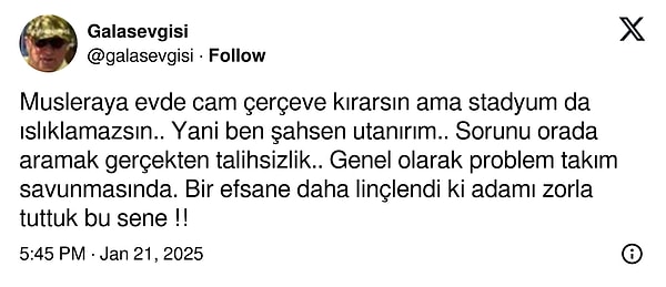 Büyük yankı uyandıran olay sonrası Galatasaray taraftarı, tribünlerin yanı sıra sosyal medyada da ikiye bölündü.