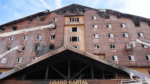 Oteli sigortalayan Eureko Sigorta’nın poliçesi kapsamı hakkında Eureko Sigorta'ya yakın kaynaklar şu değerlendirmede bulundu: "Kapsamlı bir sigorta var otel için. Sadece bina sigortası değil. Küçük bir maliyeti olmayacak. 50-100 bin dolar gibi değil. Milyonlarca dolarları bulan bir maliyet söz konusu olabilir.”