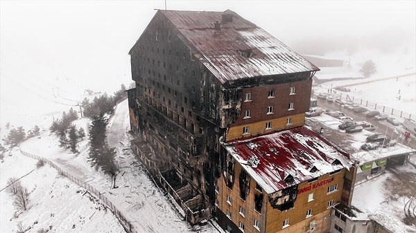 Bolu Kartalkaya kayak merkezindeki Grand Kartal Otel’de meydana gelen yangın faciasında 78 kişinin hayatını kaybettiği açıklandı.