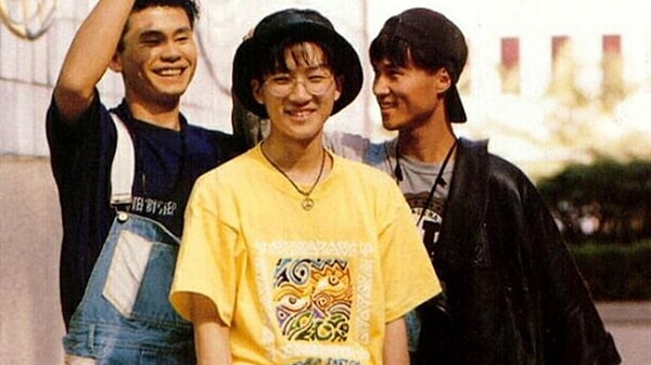 1990’larda Güney Kore, pop müzik dünyasında büyük bir değişim yaşadı. Seo Taiji and Boys gibi gruplar, Batı müziğiyle yerel tınıları harmanlayarak yeni bir akım başlattı.