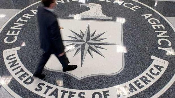 CIA yaptığı açıklamada koronavirüsün "hayvanlardan ziyade laboratuvardan sızmış olma ihtimalinin daha yüksek" olduğunu söyledi.