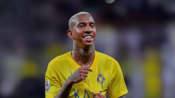 Fenerbahçe bir süredir peşinde olduğu Brezilyalı yıldız Anderson Talisca ile mutlu sona çok yaklaştı.