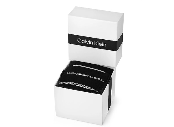 Tarzına özen gösteren erkeklerin çok seveceği 'Calvin Klein Bileklik Seti'!