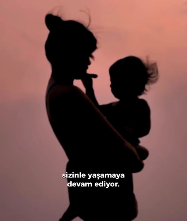 Anneniz hayatta olsun ya da olmasın, nefesinizde, bedeninizde, hücrelerinizde onunla yaşamaya devam ediyorsunuz.