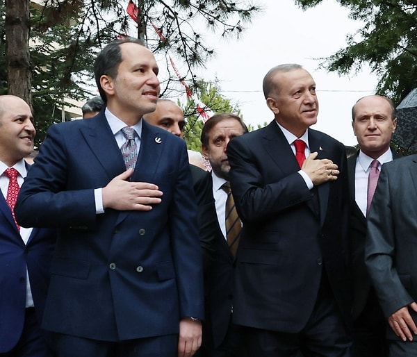 2023 yılında cumhurbaşkanlığı için adaylığını açıklayan ancak 100 bin imza toplama sürecinde adaylıktan çekilen Erbakan'ın partisi, o dönemde Cumhurbaşkanı Recep Tayyip Erdoğan'ı desteklemişti.