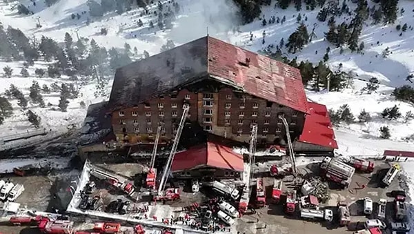 Kotan, ytel sahiplerinin yangın sırasında rahatça merdivenlerden çıkabildiğini söyleyerek dikkatleri otel sahiplerine çekti.