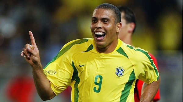 10 - Ronaldo Nazario