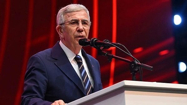 “Aday belirlemenin erken olduğunu düşünüyorum” diyen Mansur Yavaş, “2028 deseler de ben 2028’e kadar götüremeyeceklerini düşünüyorum. Ben de istiyorum ki erken seçim olsun vatandaş rahatlasın” dedi. İşte Mansur Yavaş’ın açıklamaları: