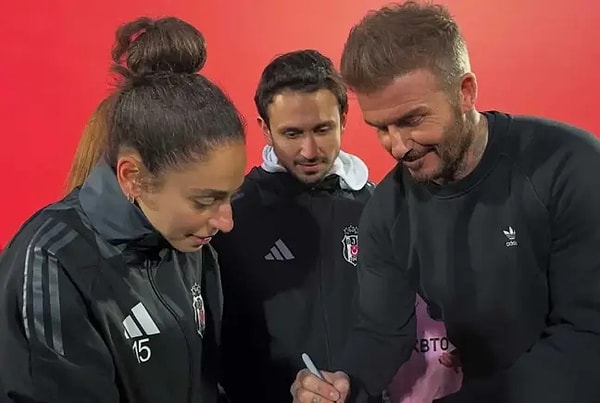 İstanbul’a gelen David Beckham, buluşma öncesinde şehirde tur atarak bazı önemli noktaları gezdi.