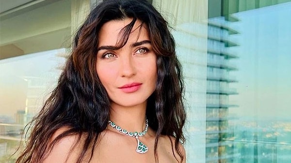 11. Tuba Büyüküstün