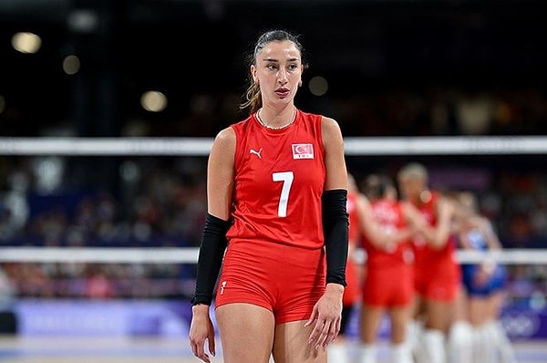 Fenerbahçe Kadın Voleybol Takımı, Hande Baladın'ı kadrosuna kattı.