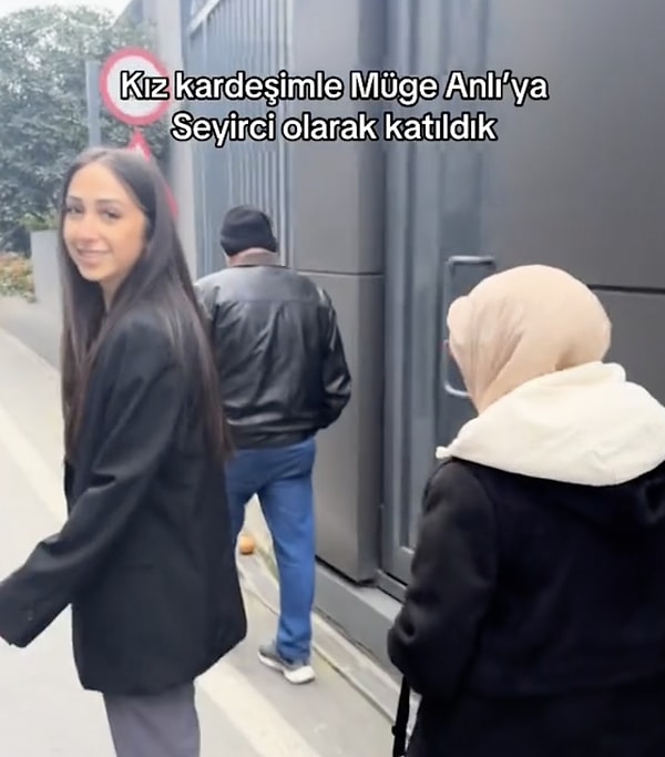 "@ gokhancrk_" adlı bir TikTok kullanıcısı, kız kardeşiyle birlikte pür dikkat izlenen Müge Anlı ile Tatlı Sert programına seyirci olarak katıldı.